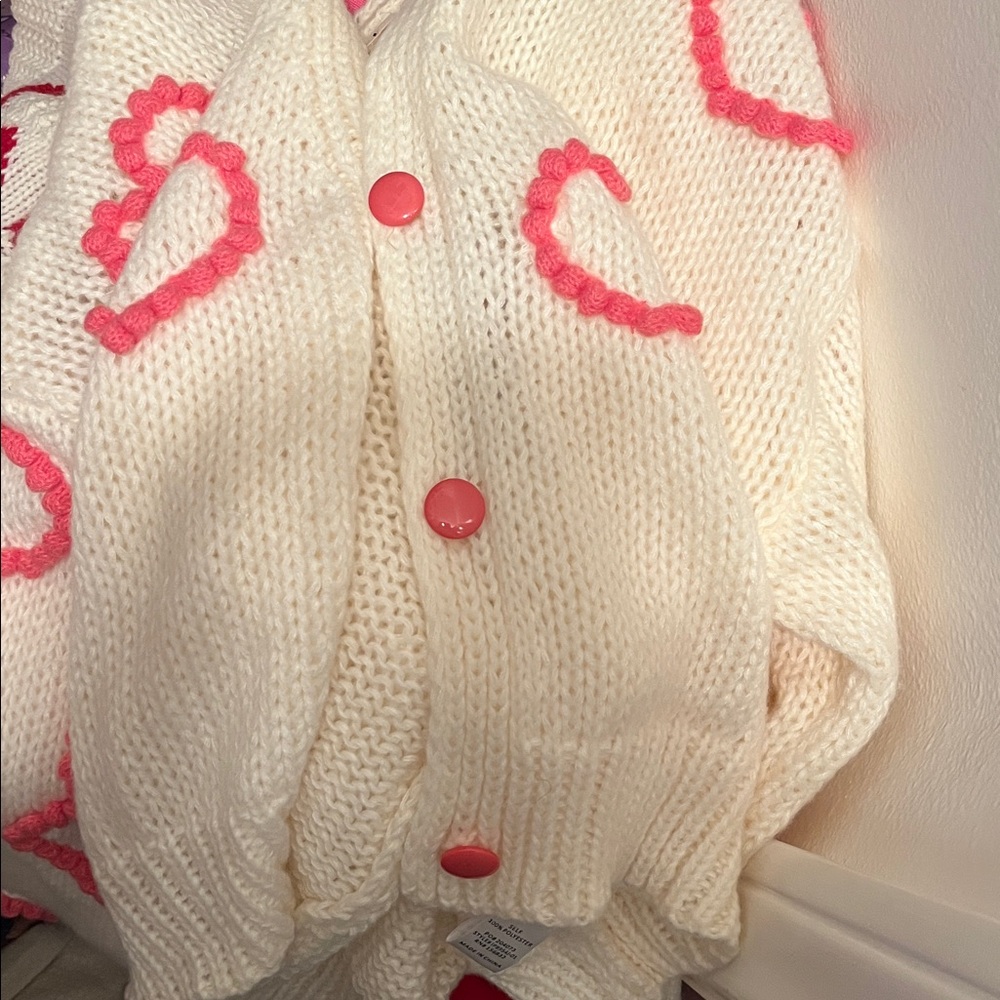 BiBi Cream Cardigan with Pink Heart Details Valentine’s Day - Picture 4 of 4